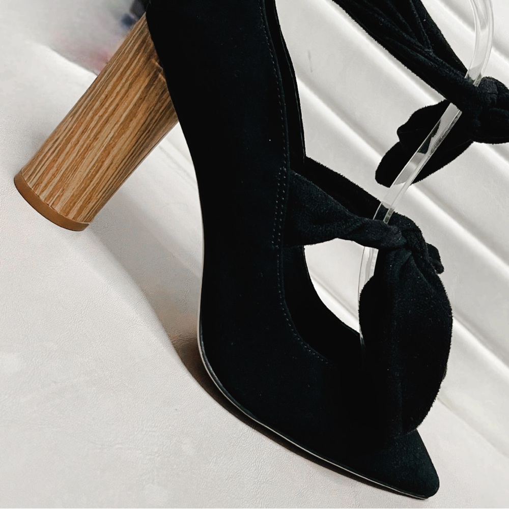 Wittner Australia Bow Heel